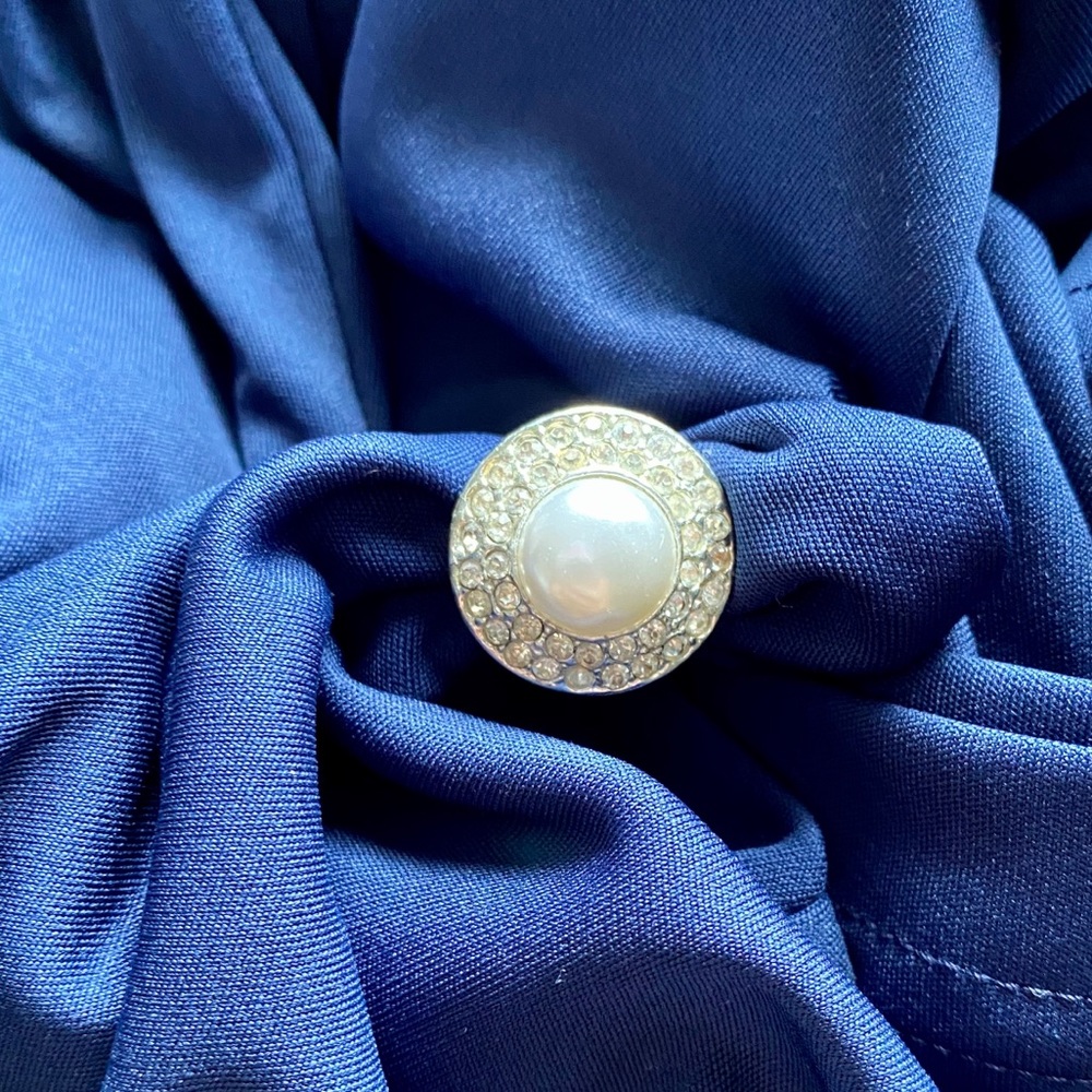 Pearl and crystal cocktail ring